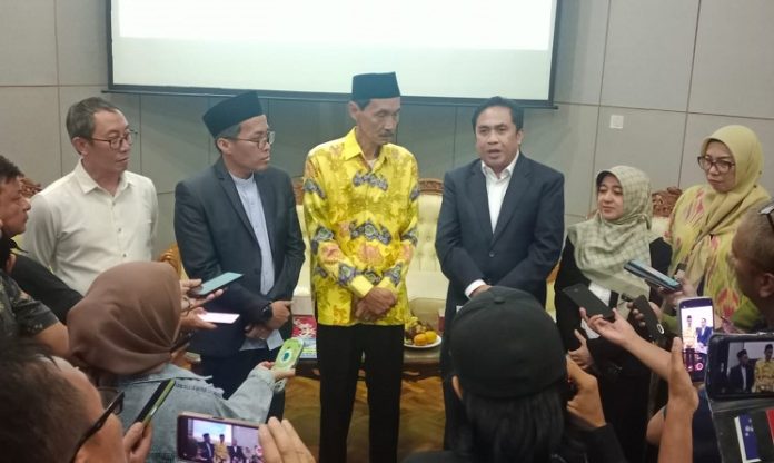 1000 Cahaya Indonesia: Inisiatif Riset Imam Bukhari dan Pembangunan Taman Soekarno Garden di Uzbekistan