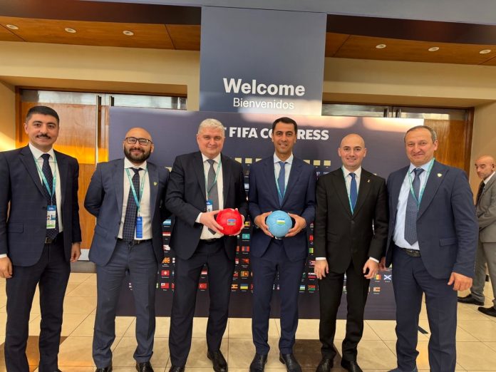 Team Uzbekistan_FIFA Uzbekistan, Azerbaijan, Piala Dunia U-20, FIFA 2027, bidding tuan rumah, sepak bola Asia Tengah, FIFA World Cup U-20, penawaran bersama, sepak bola Uzbekistan, sepak bola Azerbaijan, Gianni Infantino