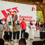 Satu Dekade di Indonesia, J&T Express Perkuat Komitmen Pendidikan Lewat Program Antar Inspirasi Satu Dekade di Indonesia, J&T Express Perkuat Komitmen Pendidikan Lewat Program Antar Inspirasi