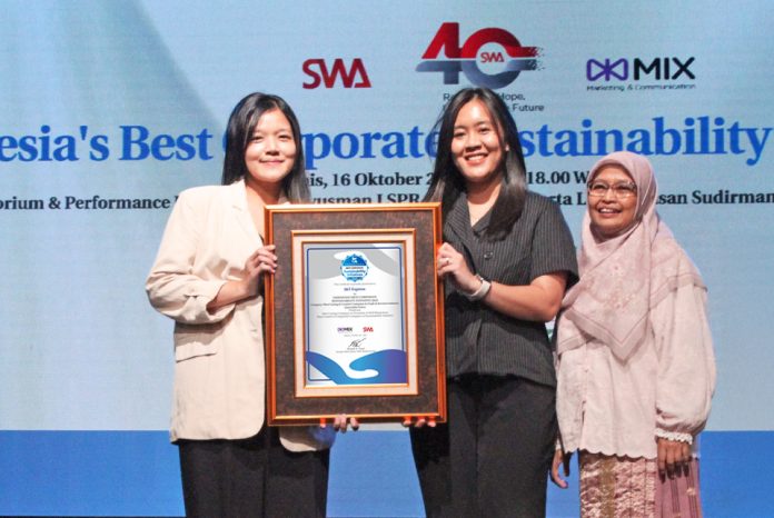 Komitmen Berikan Dampak Positif bagi Masyarakat, J&T Express Raih Most Caring Companies di Ajang CSI 2025