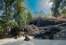 Mengurai Narasi Mistis di Balik Goa Selomangleng Mengurai Narasi Mistis di Balik Goa Selomangleng